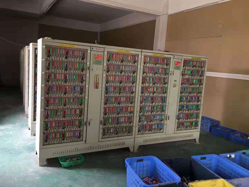 電池 電瓶 電動(dòng)車(chē)電池 手機(jī)及手機(jī)電池 回收